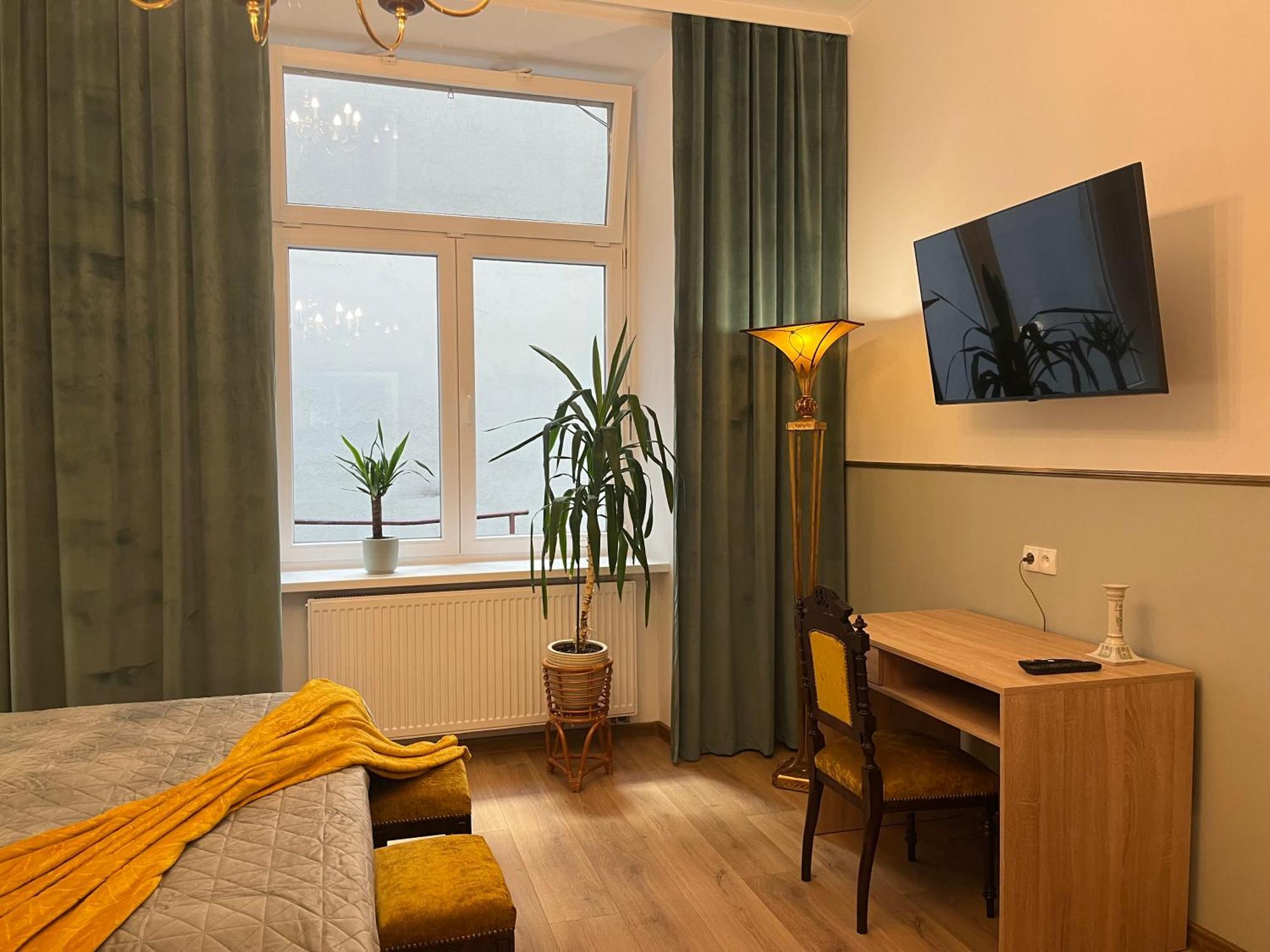 Wawel Crown Apartments Красков Екстериор снимка